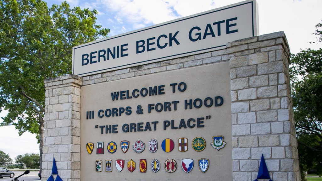 Acusan a ginecólogo del Ejército de EE.UU. de grabar en secreto a decenas de pacientes