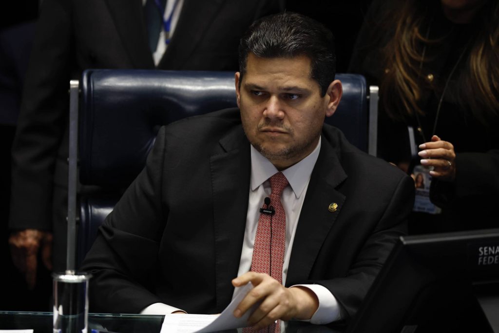 Alcolumbre usa recuo para controlar indicação de Messias – 03/12/2025 – Poder Alcolumbre usa recuo para controlar indicação de Messias - 03/12/2025 - Poder