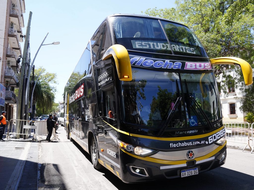 Alquilar un departamento austero cuesta tres veces más que una habitación en un hotel de Dubai.