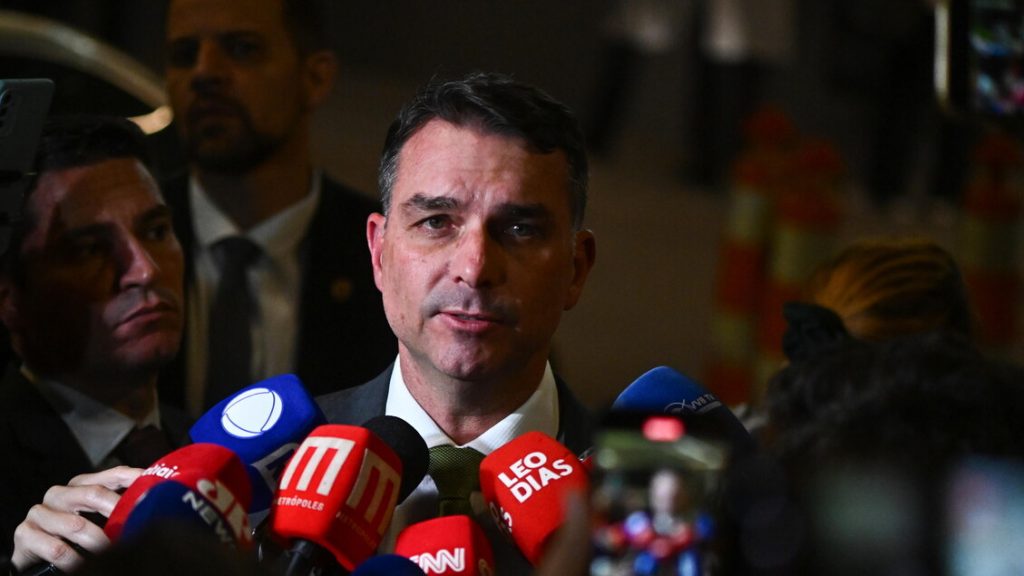 Bolsonaro candidata il figlio Flavio alle presidenziali nel 2026 – America Latina Bolsonaro candidata il figlio Flavio alle presidenziali nel 2026 - America Latina