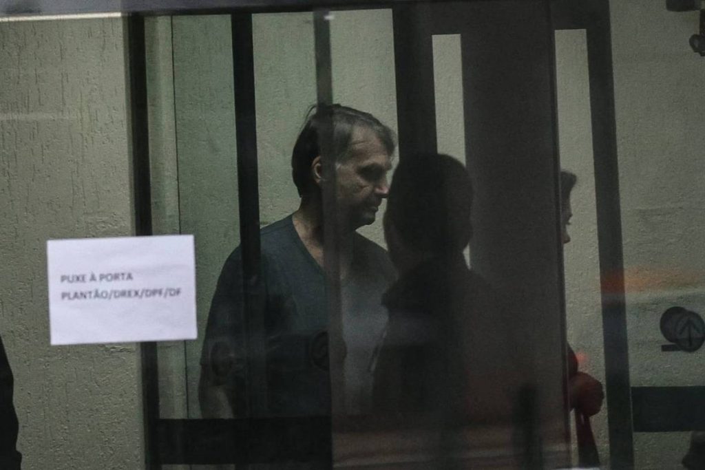 Bolsonaro chega a 2026 com esperança em Flávio - 30/12/2025 - Política