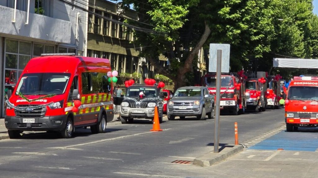 Bomberos de Los Ángeles alista su Caravana Navideña para este 25 de diciembre