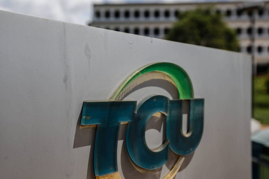 Carreiras de elite buscam supersalários - 12/10/2025 - Mercado