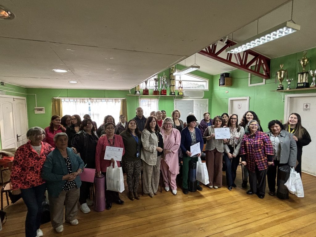 Cesfam Dr. René Tapia, finaliza taller sobre piso pélvico para mujeres.