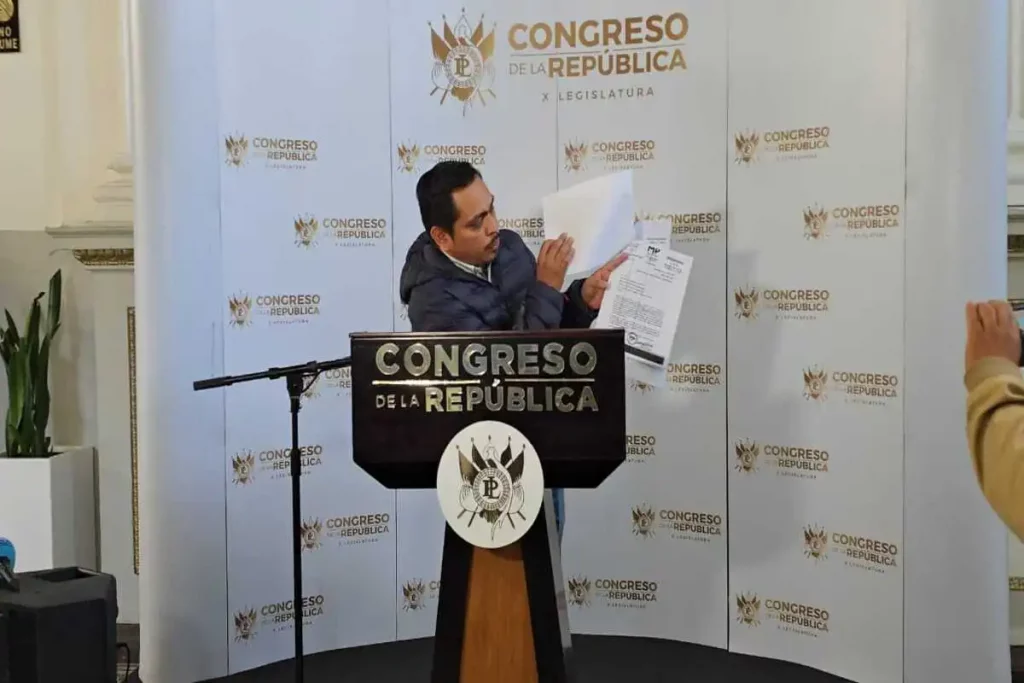 Chic cuestiona lentitud de Rafael Curruchiche en caso Sputnik Chic cuestiona lentitud de Rafael Curruchiche en caso Sputnik