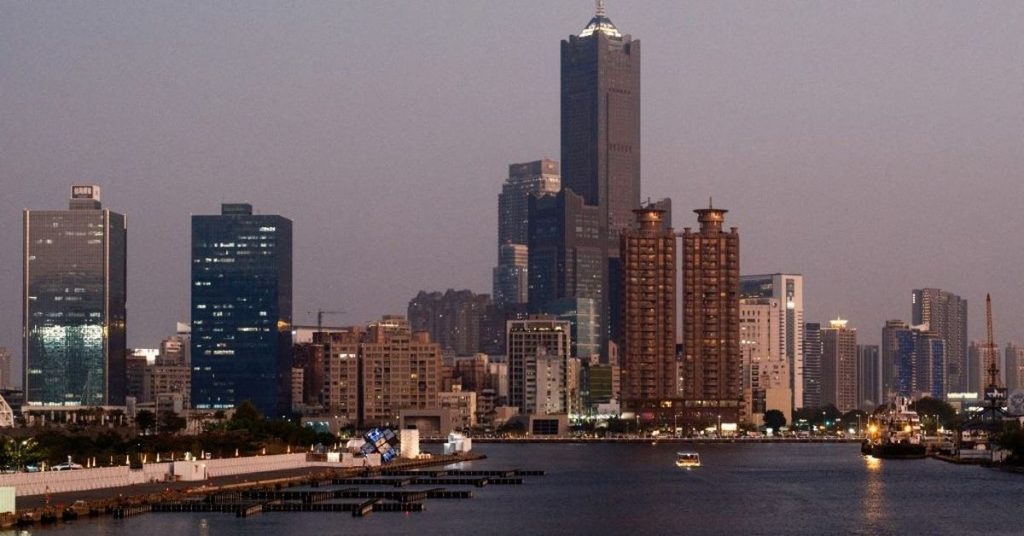 China inicia maniobras militares con fuego real alrededor de Taiwán - Asia