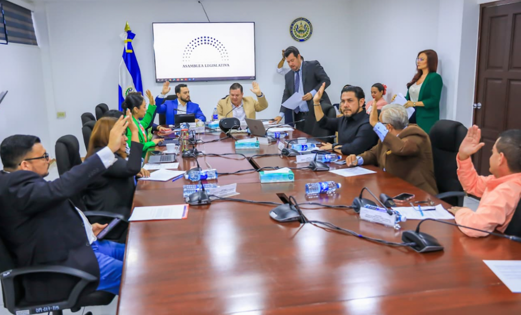 Comisión de Hacienda a favor de ratificar $61.3 millones en préstamos