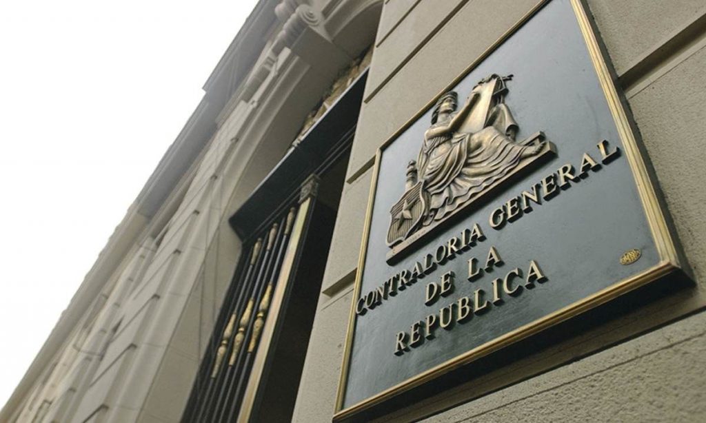 Contraloría toma razón de contratos entre Corfo, SQM y Codelco que aseguran continuidad del litio en el Salar de Atacama
