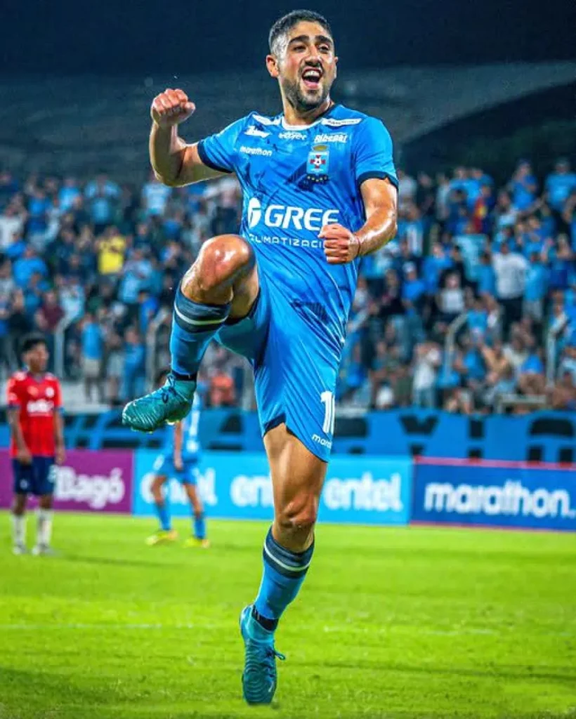 Coquimbo Unido avanza en renovaciones y prepara el arribo del volante Guido Vadalá Coquimbo Unido avanza en renovaciones y prepara el arribo del volante Guido Vadalá