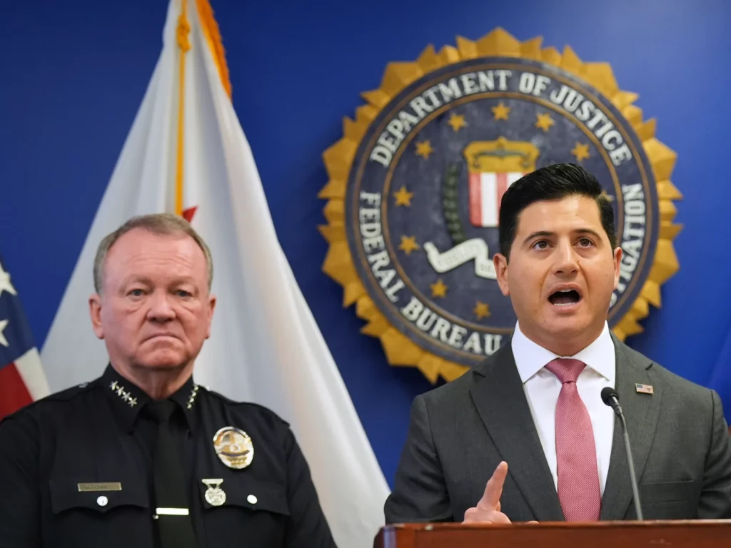 Cuarteto del Frente de Liberación de Turtle Island acusado de complot de bomba en Nueva York en California | Noticias