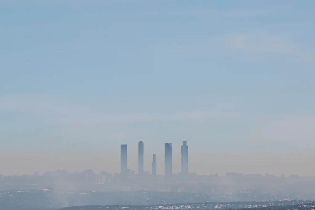 Cuatro años sin alertas por la calidad del aire en Madrid: "Se han reducido las emisiones de dióxido de nitrógeno de forma drástica"