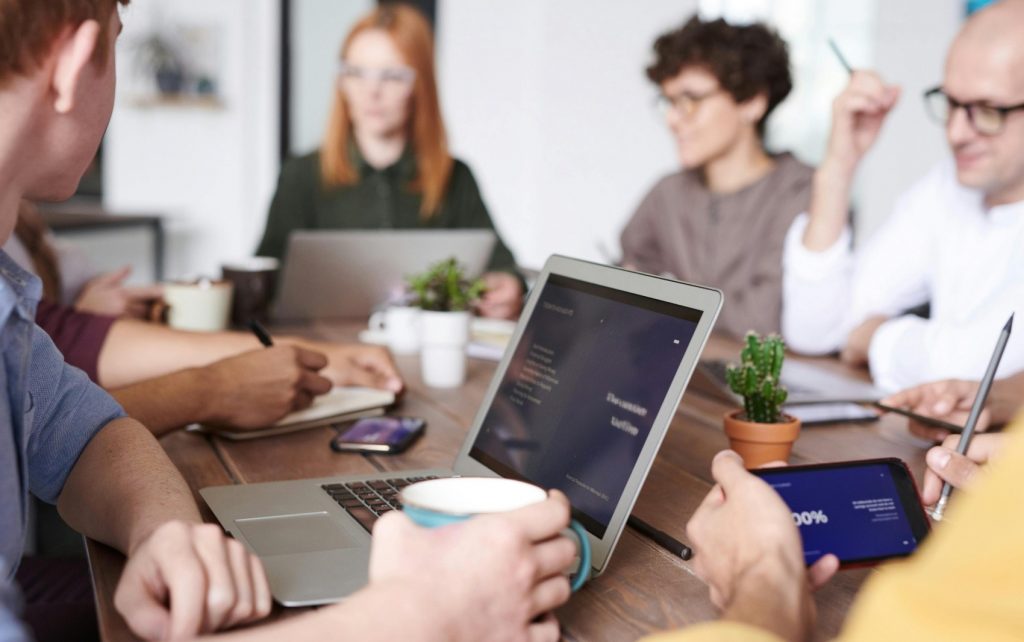 Datafolha: otimismo creciente y 69% de los brasileños proyectan mejor en la situación personal en 2026