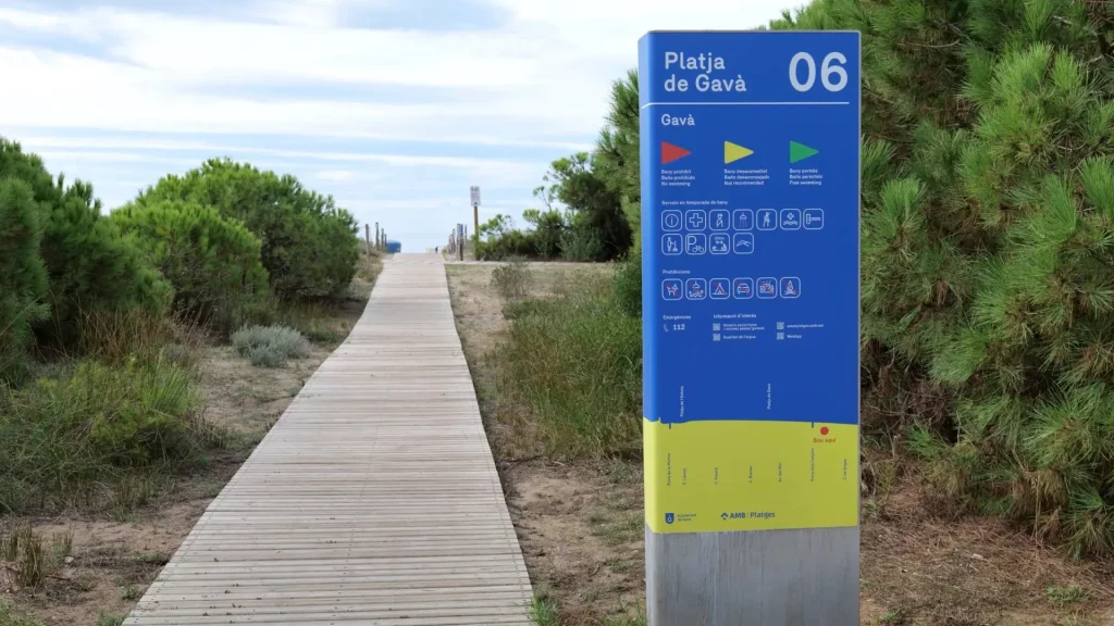 Desaparece un hombre mientras hacía windsurf durante el temporal en Gavà Desaparece un hombre mientras hacía windsurf durante el temporal en Gavà