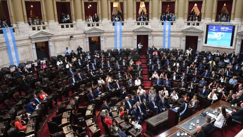 Diputados debaten el Presupuesto 2026 y el Senado discute la reforma laboral Diputados debaten el Presupuesto 2026 y el Senado discute la reforma laboral