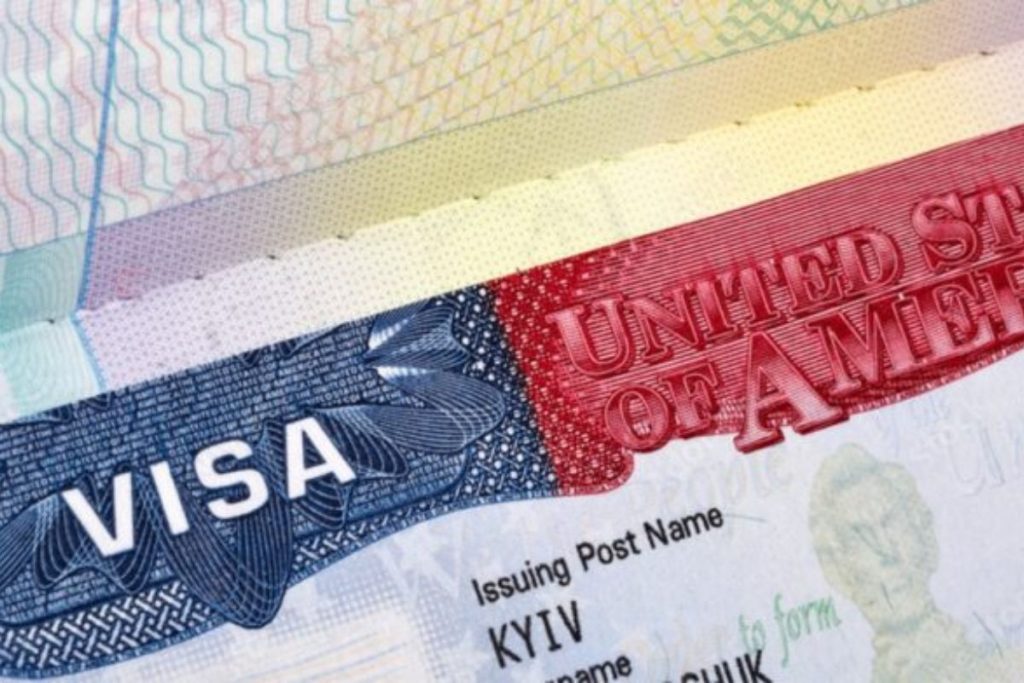 Donald Trump suspende la lotería de visas a Estados Unidos tras tiroteo Donald Trump suspende la lotería de visas a Estados Unidos tras tiroteo