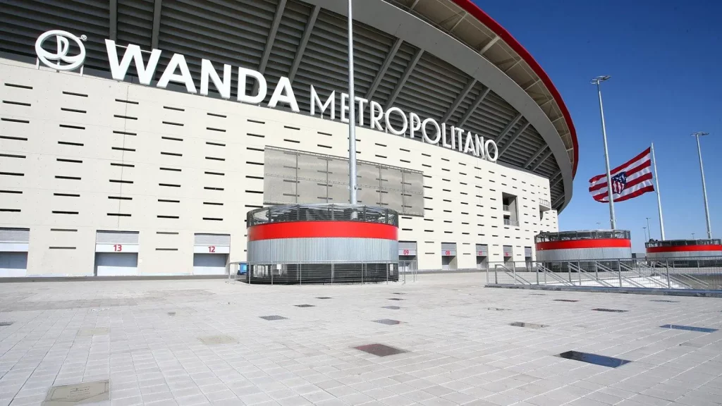 El Atlético de Madrid abre una votación para que sus socios elijan los jugadores del Paseo de Leyendas tras la polémica con Courtois