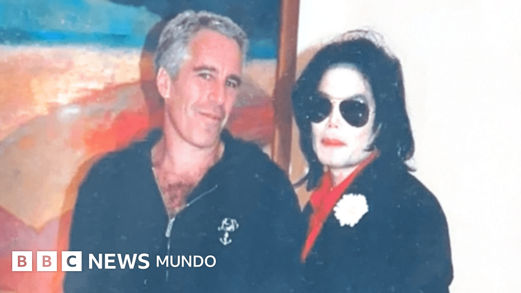 El Departamento de Justicia de EE.UU. comienza a publicar millas de documentos y fotografías de los archivos de Jeffrey Epstein El Departamento de Justicia de EE.UU. comienza a publicar millas de documentos y fotografías de los archivos de Jeffrey Epstein