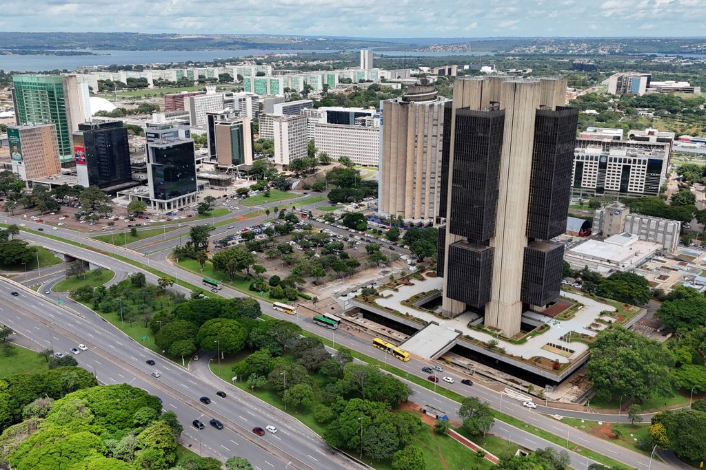 El PIB potencial del SPE está alineado con las estimaciones del BC y del IFI - 12/11/2025 - Bráulio Borges