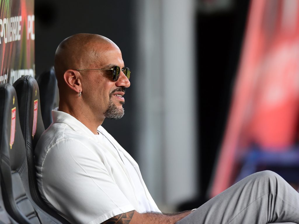 El dardo de Juan Sebastián Verón contra Claudio Tapia tras el choque de tres micros de Estudiantes :: Olé El dardo de Juan Sebastián Verón contra Claudio Tapia tras el choque de tres micros de Estudiantes :: Olé