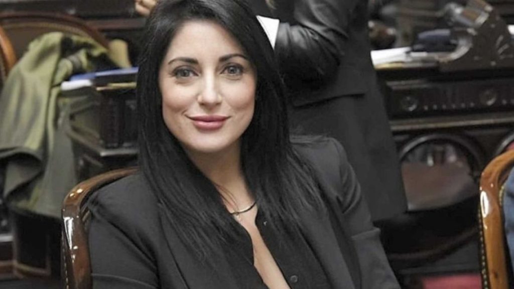 El error de Juliana Santillán en Navidad: publicó un mensaje viral, fue criticada en redes y terminó borrándolo