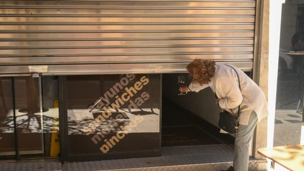 El gran apagón redujo a la mitad los pagos con tarjetas ya un tercio los bizum