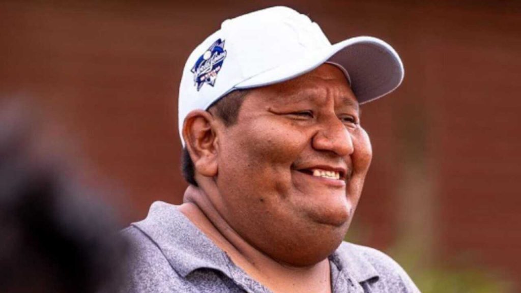 El influencer y benefactor Alfredo Solares va por la Alcaldía de Santa Cruz