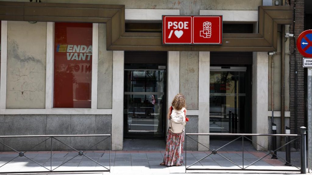 El informe encargado por el PSOE concluye que las entradas de efectivo en Ferraz origen tenían banca