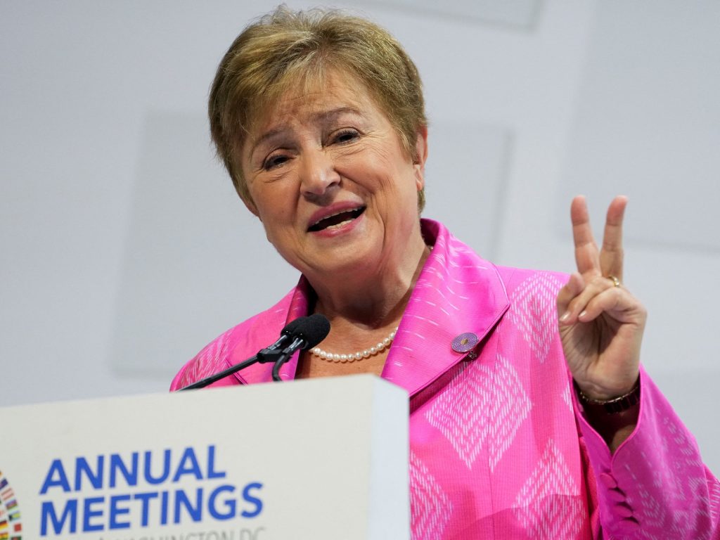 El staff del FMI empieza a analizar el caso argentino después del cambio con el dólar y las reservas