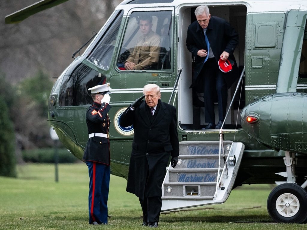 Estados Unidos lanzó un ataque contra ISIS tras el asesinato de soldados en Siria: "No es guerra, es venganza." Estados Unidos lanzó un ataque contra ISIS tras el asesinato de soldados en Siria: "No es guerra, es venganza."