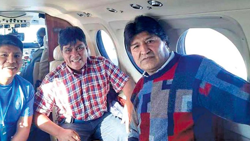 Evo anuncia que Héctor Arce será el candidato a gobernador de Cochabamba