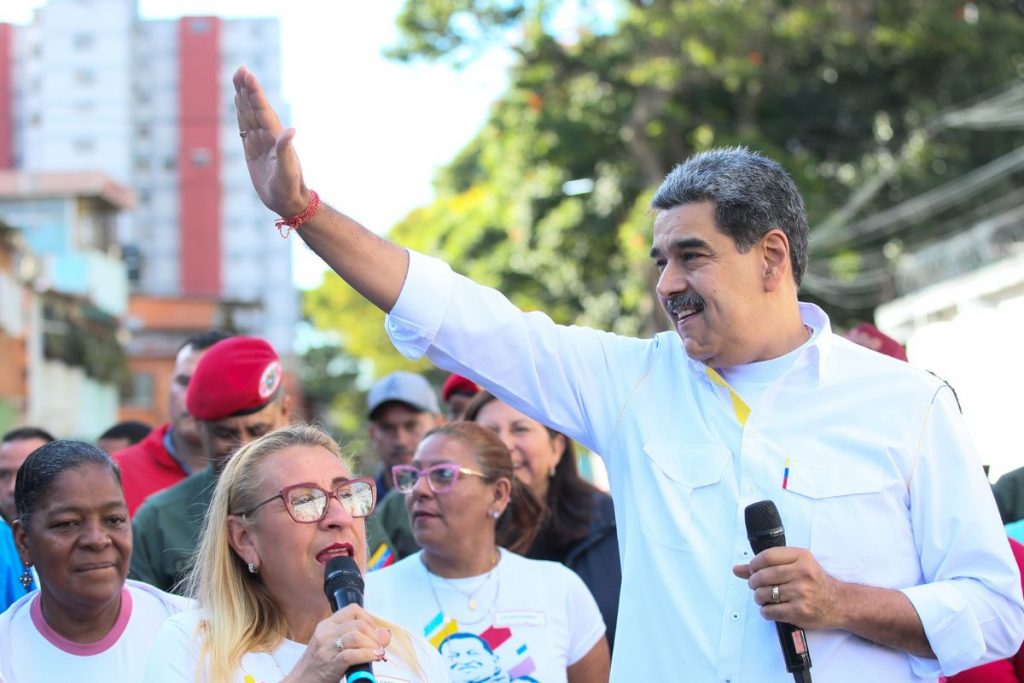 Exmilitar de EE.UU. que evacuó a Machado duda que Maduro pueda salir vivo de Venezuela