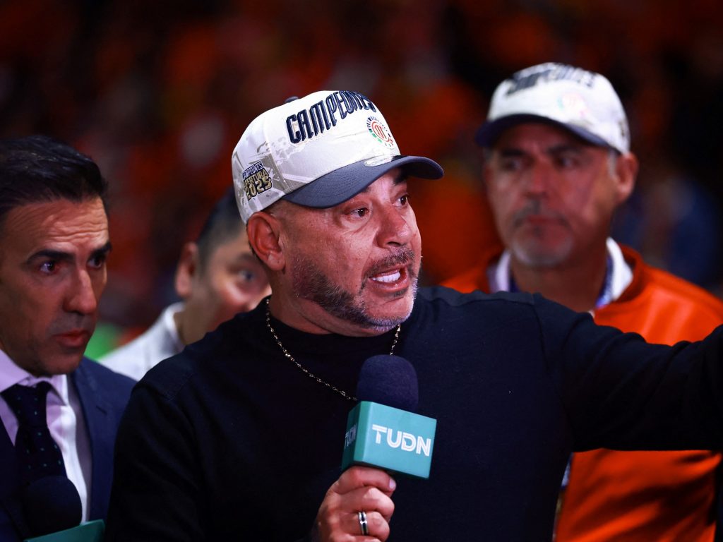 Fue bicampeón con Toluca y ya tiene cinco títulos con cuatro equipos distintos como DT.