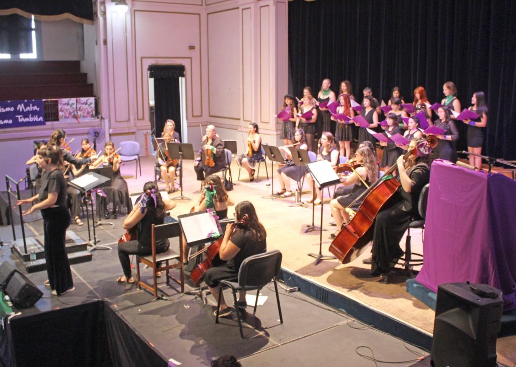 Fundación Orquestas de Mujeres de Chile