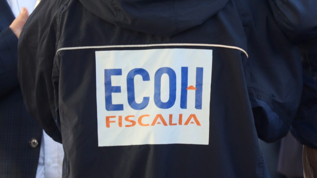 Iquique: Adolescente de 17 años fue baleado en plena calle Iquique: Adolescente de 17 años fue baleado en plena calle