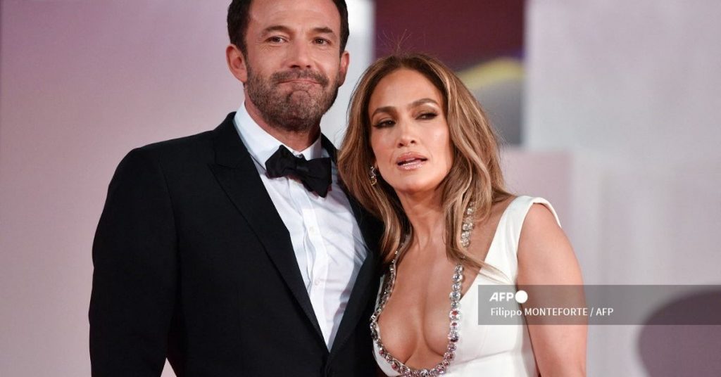 Jennifer López transforma su tatuaje dedicado a Ben Affleck y revela una nueva etapa – Música Jennifer López transforma su tatuaje dedicado a Ben Affleck y revela una nueva etapa - Música