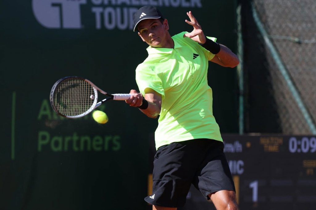 Jódar se acerca a semifinales en las Next Gen ATP Finals a costa de Landaluce