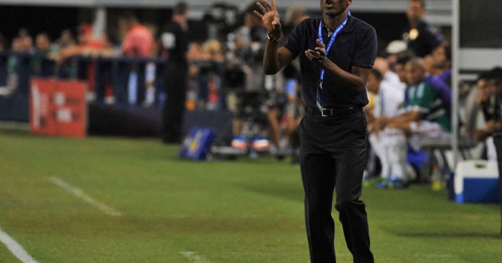 Julio Dely Valdés dijo presente en reencuentro de leyendas con el Real Oviedo - Somos La Sele
