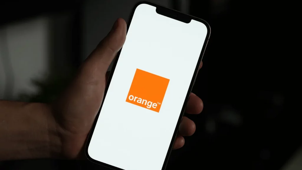 Justo cuando las telecos pedían menos trabas, Bruselas supervisa la compra de MasOrange por parte de Orange