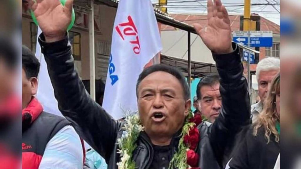 LIBRE presenta candidatos para más de 30 alcaldías y va con excívico Flores a la Gobernación