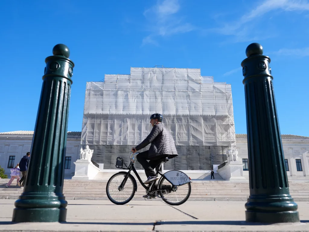 La Corte Suprema de Estados Unidos considerará el intento de Trump de poner fin a la ciudadanía por nacimiento | Noticias de los tribunales