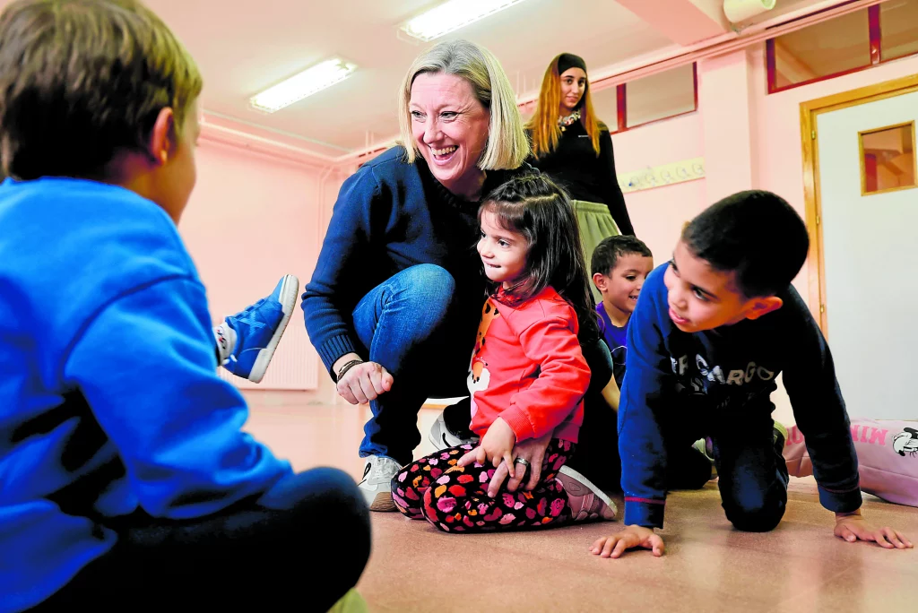 La Junta concede los primeros 16.360 bonos de 200 euros para extraescolares