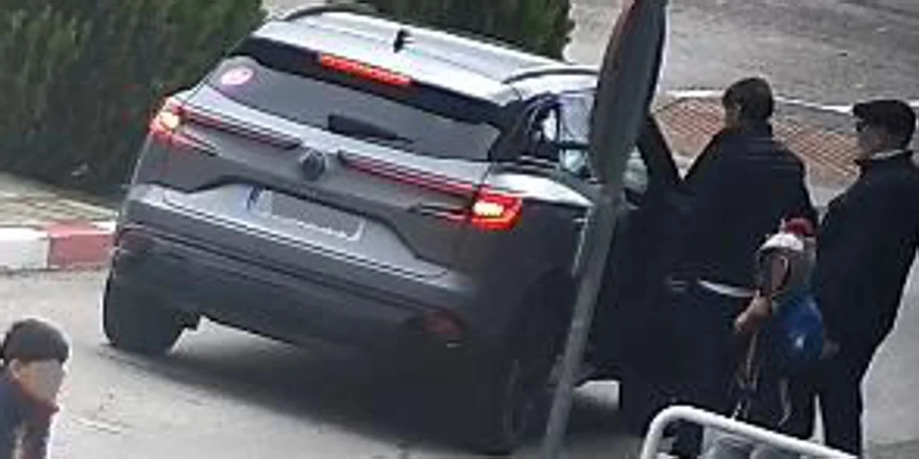 La banda de falsos policías al ataque de turistas con estampas de la Virgen y Jesucristo La banda de falsos policías al ataque de turistas con estampas de la Virgen y Jesucristo