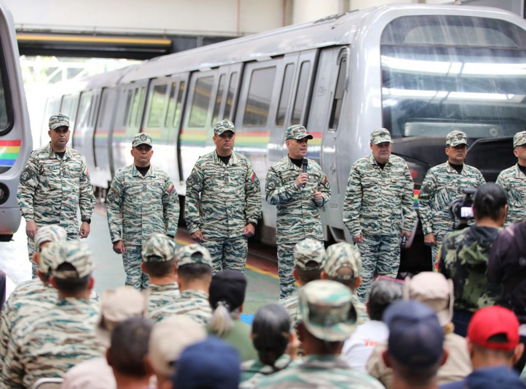 La medida que instruyó Padrino López para militarizar empresas públicas y privadas