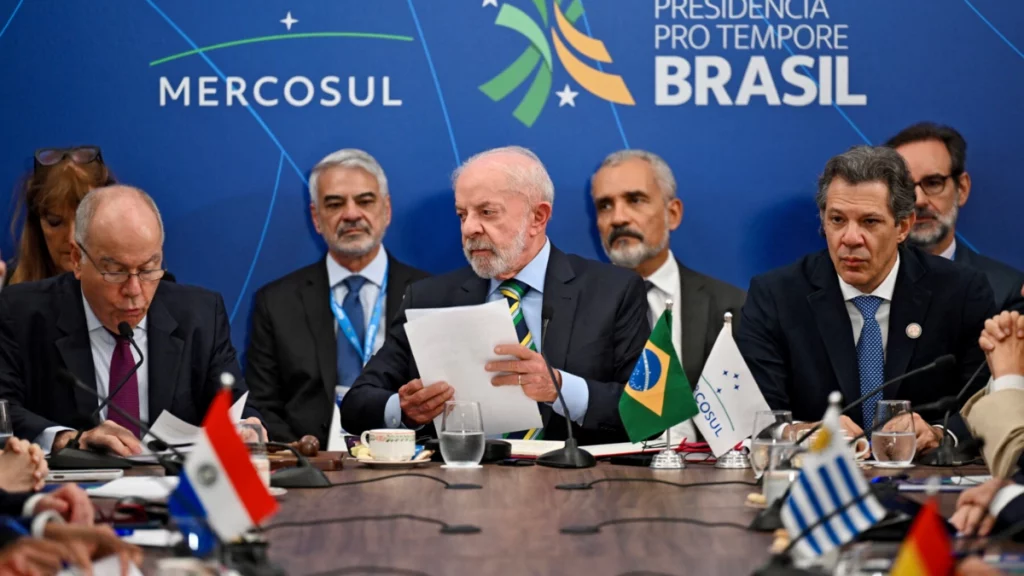 Lula advierte de una ‘catástrofe’ en Venezuela mientras Milei celebra la presión de Trump Lula advierte de una 'catástrofe' en Venezuela mientras Milei celebra la presión de Trump