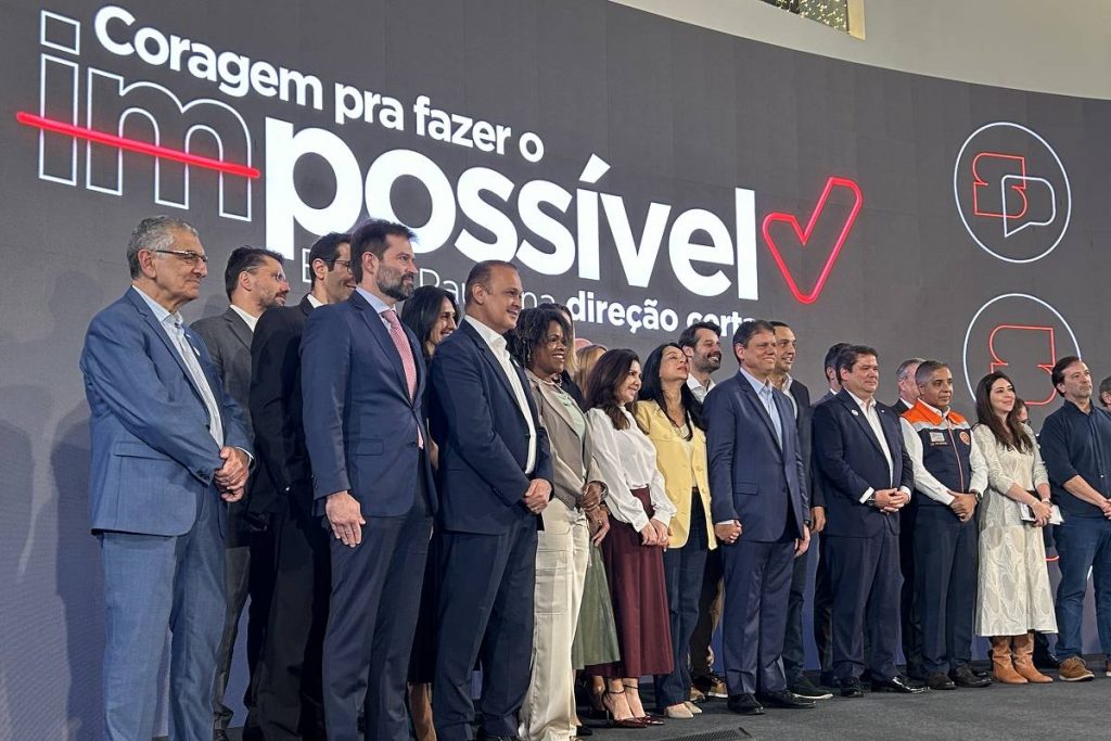 Lula repite mote de Tarcísio en peças publicitárias - 28/12/2025 - Painel