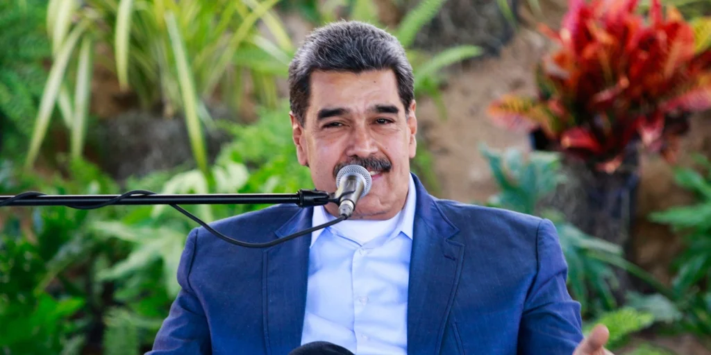 Maduro acusa al presidente electo de Chile de amenazar a los inmigrantes venezolanos Maduro acusa al presidente electo de Chile de amenazar a los inmigrantes venezolanos