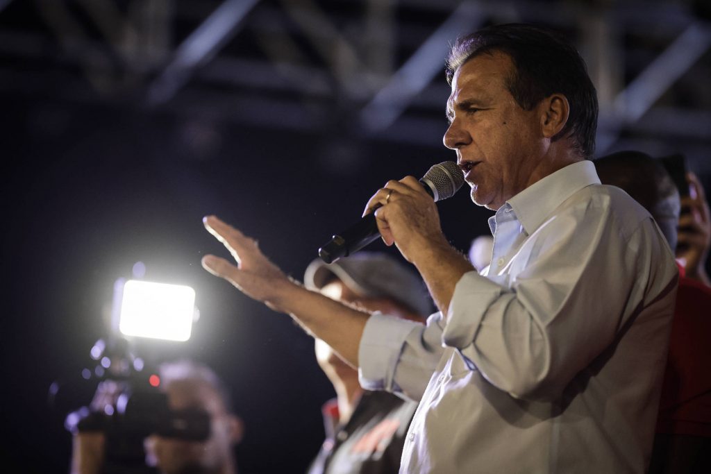 Marinho diz ser possível reduzir jornada para 40 horas - 23/12/2025 - Painel