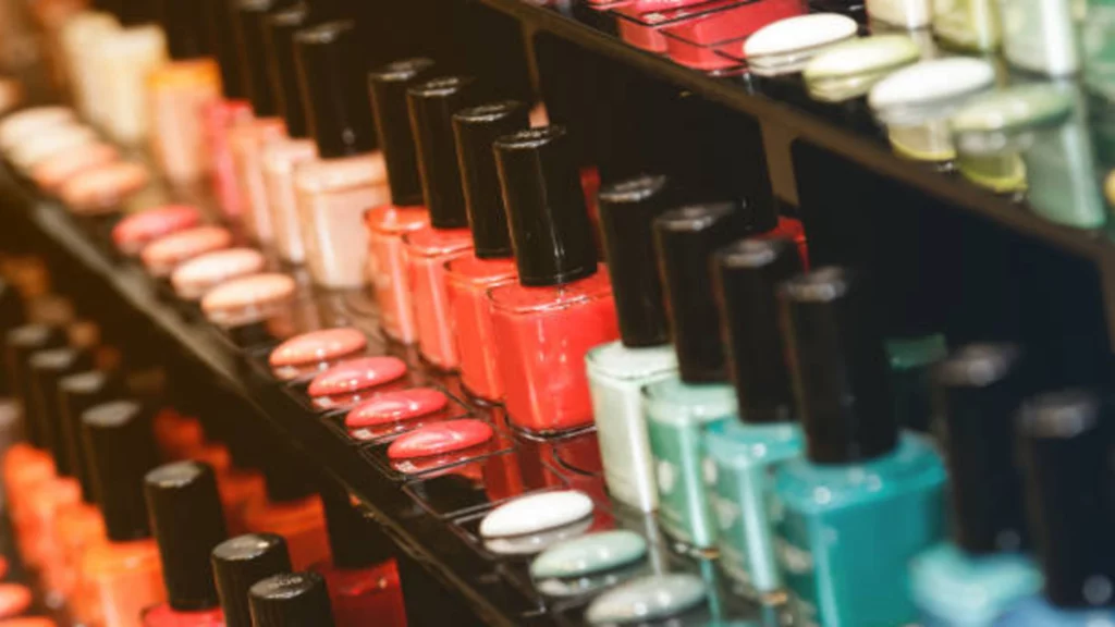 Masglo retira del mercado algunos esmaltes semipermanentes por presencia de ingredientes perjudiciales para la salud