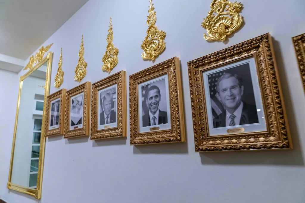 Nuevas placas de la Casa Blanca atacan a Biden, Obama y Bush | Donald Trump Nuevas placas de la Casa Blanca atacan a Biden, Obama y Bush | Donald Trump