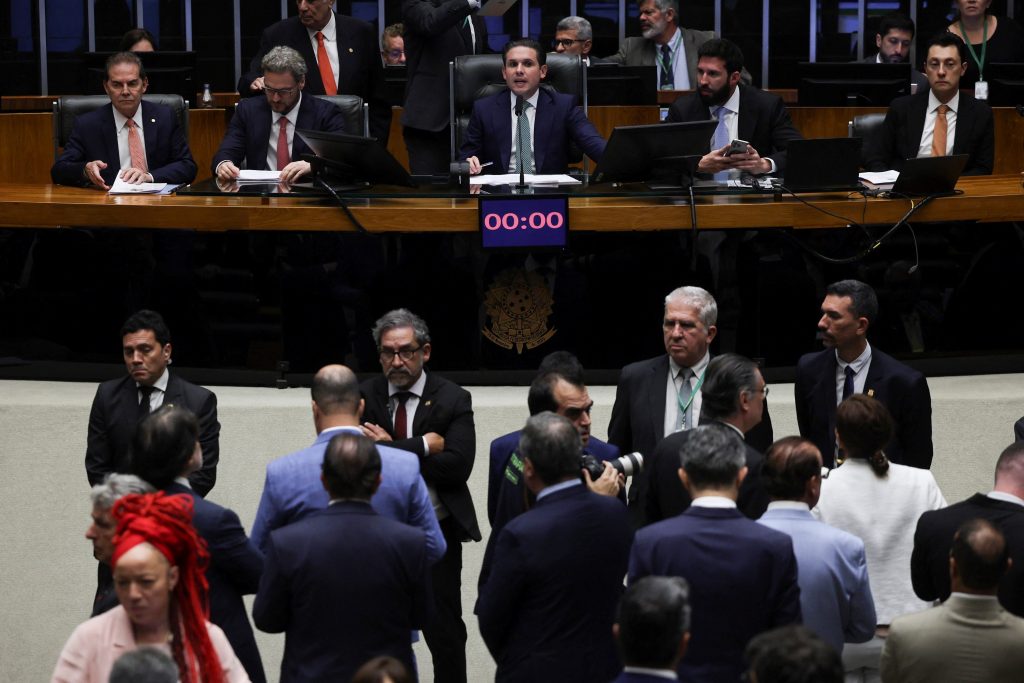 PL da Dosimetria: ¿Peña menor para golpe e abolição? PL da Dosimetria: ¿Peña menor para golpe e abolição?